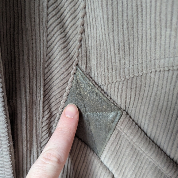 Vintage Women's Taupe Corduroy Puffer Jacket With  Leather & Knit Detailing - Picture 3 of 16